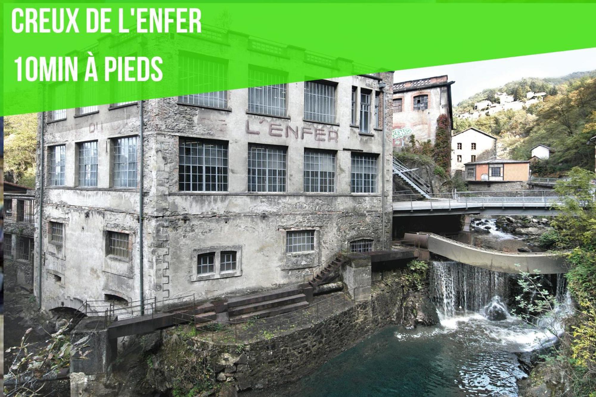 Le Grand Pirou # Lumineux # Halte Auvergne Thiers Exterior photo